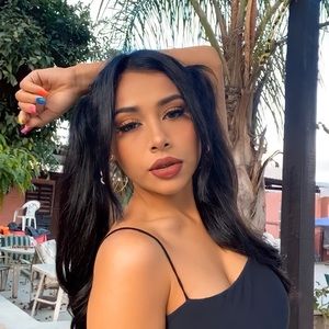 Meet your Posher, Tania